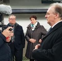Bild vergrößern:Ministerpräsident Dr. Reiner Haseloff MdL (g.r.) am 24. Januar zu Gast beim Stahlbau Magdeburg 