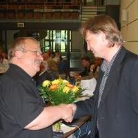 Bild vergrößern:Der Vorsitzende der Fraktion CDU/BfM Stadtrat Wigbert Schwenke MdL gratuliert seinem Fraktionskollegen Stadtrat Andreas Schumann zu seiner Wahl zum 2. stellv. Stadtratsvorsitzenden (v.l.n.r.)