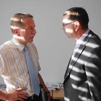 Bild vergrößern:Der CDU-Kreisvorsitzende Jürgen Scharf MdL im Gespräch mit CDU-Kreisschatzmeister Klaus-Dieter Theise