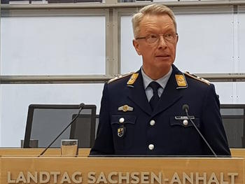 weiter zum Artikel