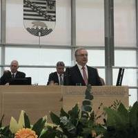 Bild vergrößern:Der im zweiten Wahlgang wiedergewählte Ministerpräsident Dr. Reiner Haseloff MdL bei seiner Antrittsrede im Landtag von Sachsen-Anhalt
