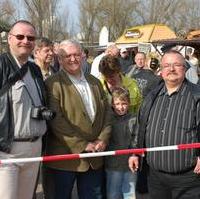 Bild vergrößern:Die Stadträte Bernd Reppin, Hubert Salzborn und Wigbert Schwenke MdL am Rande der Eröffnung der Magdeburger Frühjahrsmesse (v.l.n.r.)