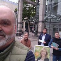 Bild vergrößern:Infostand der CDU in der Magdeburger Innenstadt am 26. April 2024.