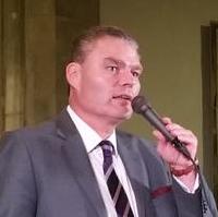Bild vergrößern:Der Innenminister Holger Stahlknecht MdL bei einer Bürgerveranstaltung in Magdeburg
