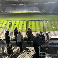 Bild vergrößern:Mitglieder des CDU-Ortsverbandes besichtigten am 16. November die MDCC-Arena