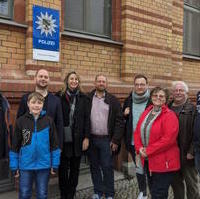Bild vergrößern:Mitglieder des CDA Magdeburg besuchten am 26. März die Polizeiinspektion Magdeburg.