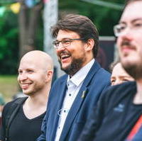 Bild vergrößern:Der JU-Kreisvorsitzende Frank Stiele und der CDU-Kreisvorsitzende Tobias Krull MdL gut gelaunt beim E-Sport Sommerfest am 21. Juli (Foto Mario Manneck)