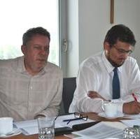 Bild vergrößern:Der Landesvorsitzende der Kommunalpolitischen Vereinigung der CDU (KPV), Dieter Klein, und sein Stellvertreter Tobias Krull während der Landesvorstandssitzung der KPV (v.l.n.r.)
