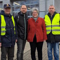 Bild vergrößern:Einige der anwesenden CDU-Mitglieder bei der Grünkohlwanderung der Freiwilligen Feuerwehr Magdeburg-Olvenstedt.