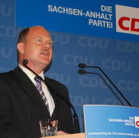 Bild vergrößern:Der neue und alte Landesvorsitzende der CDU Sachsen-Anhalt Landrat Thomas Webel
