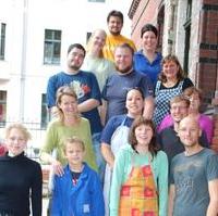 Bild vergrößern:Hier einige Mitglieder und Freunde der Jungen Union Magdeburg sowie Mitarbeiterinnen des evangelischen Jugendhauses nach ihrem Einsatz beim Magdeburger Freiwilligentag 2011