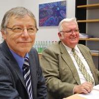 Bild vergrößern:Am Rande einer Veranstaltung die CDU/BfM-Stadträte Reinhard Stern und Hubert Salzborn (v.l.n.r.)