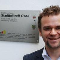 Bild vergrößern:Stadtrat Daniel Kraatz bei der Eröffnung des Stadtteiltreffs Neustädter See 