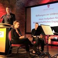 Bild vergrößern:Innenminister Holger Stahlknecht bei seiner Rede auf dem 6. Stiftungstag des Landes Sachsen-Anhalt 