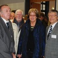 Bild vergrößern:Der Braunschweiger Ehrenbürger Kohl, der Braunschweiger Stadtrat Wendt, die Bürgermeisterin der Stadt Braunschweig Harlfinger und der Magdeburger CDU-Stadtrat Stern beim 19. Magdeburger Rathausfest (v.l.n.r.)