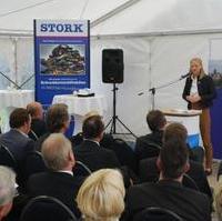 Bild vergrößern:Die Wissenschafts- und Wirtschaftsministerin Prof. Dr. Birgitta Wolff spricht beim Wirtschaftsrat zu der Förderlandschaft in Sachsen-Anhalt