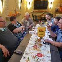 Bild vergrößern:Der CDU-Ortsverband Diesdorf/Lindenweiler beschäftigte sich in seiner Beratung am 24. April unter anderem mit der Unterstützung des Schrotefestes