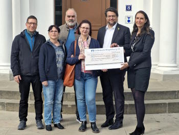 weiter zum Artikel