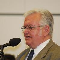 Bild vergrößern:Der Stadtrat Hubert Salzborn während eines Redebeitrags in der letzten Stadtratssitzung