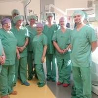 Bild vergrößern:Mitglieder des CDU-Ortsverbandes Olvenstedt besuchten am 28. März 2017 das Städtische Klinikum und durften dabei auch einen der Operationsräume besichtigen. 