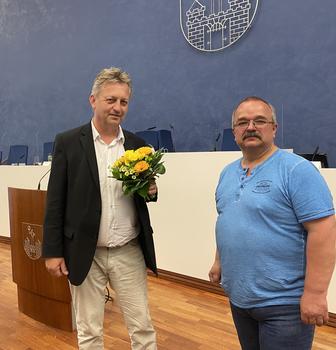weiter zum Artikel