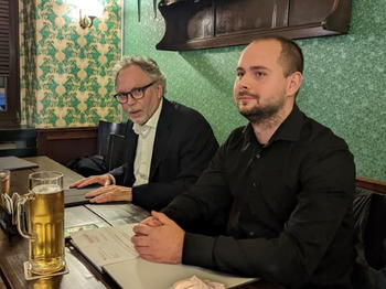 weiter zum Artikel
