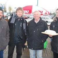 Bild vergrößern:Die Stadträte Frank Schuster, Andreas Schumann, Gunter Schindehütte und der Vorsitzende des Ortsverbandes Süd Stefan Hörold bei der Betreuung des CDU-Infostandes beim Bürgerfest anlässlich der Streckeneröffnung der MVB. (v.l.n.r.)