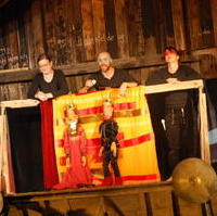 Bild vergrößern:Ein Eindruck vom diesjährigen Hofspektakel des Magdeburger Puppentheater mit dem Titel -Ottos Welt-