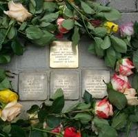Bild vergrößern:Am Mittwoch, den 28. September, wurden in Magdeburg wieder Stolpersteine verlegt. Fast 500 dieser Stolpersteine in der Landeshauptstadt erinnern an Opfer der NS-Dikatur. 