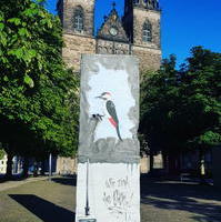 Bild vergrößern:Stück der Berliner Mauer in der Nähe des Magdeburger Doms.