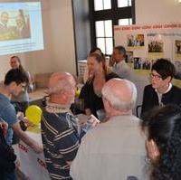 Bild vergrößern:Der Infostand der CDU/FDP/Bund für Magdeburger Ratsfraktion war auch beim 24. Rathaus gut besucht 