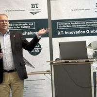 Bild vergrößern:Mitglieder des CDU-Ortsverbandes Sudenburg/Friedenshöhe besuchten am 15. November das Magdeburger Unternehmen B.T. Innovation.