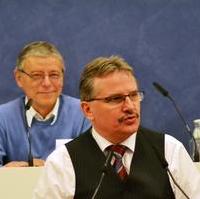 Bild vergrößern:Bürgermeister Klaus Zimmermann bei der Einbringung des Haushaltsplanes 2015 zur Klausurtagung des Finanz- und Grundstücksausschusses