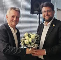 Bild vergrößern:Andreas Schumann (l.) wurde erneut zum Direktkandidaten der CDU für den Wahlkreis Magdeburg-Süd gewählt. 