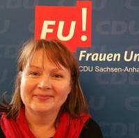 Bild vergrößern:Die alte und neue Vorsitzende der Frauen Union Sachsen-Anhalt, Sabine Wölfer. 