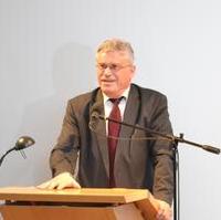 Bild vergrößern:Prof. Dr. phil. Matthias Puhle, Leitender Direktor der Magdeburger Museen, bei der Eröffnung des neugebaute Südflügels des Kulturhistorischen Museums Magdeburg.