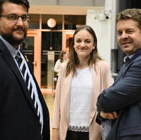 Bild vergrößern:Am Rande der Mandatsträgerkonferenz der CDU Sachsen-Anhalt Tobias Krull MdL, JU-Landesvorsitzende Anna Kreye und Sven Schulze MdEP (v.l.n.r.)