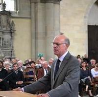 Bild vergrößern:Prof. Dr. Lammert, Bundestagspräsident udn Schirmherr der Landesausstellung, bei seinem Grußwort an die geschätzten 200 geladenen Gäste

 