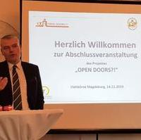 Bild vergrößern:Innenminister Holger Stahlknecht MdL spricht am 14.11. bei der Veranstaltung zum Abschluss des Projekts 