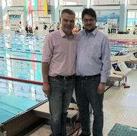 Bild vergrößern:Sportminister Holger Stahlknecht MdL (l.) und der CDU-Kreisvorsitzende Tobias Krull am Rande des internationalen Schwimmwettkampfes um den Gothaer Pokal in der Elbeschwimmhalle am 25. März 2017.