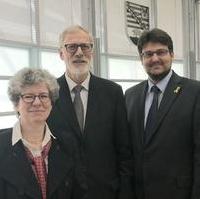 Bild vergrößern:Die Minister Anne-Marie Keding (Justiz und Gleichstellung) und Rainer Robra (Staatsminister und Chef der Staatskanzlei) mit dem CDU-Kreisvorsitzenden Tobias Krull MdL nach dem Erhalt ihrer Ernennungsurkunden (v.l.n.r.)