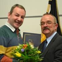 Bild vergrößern:Fraktionsvorsitzender Wigbert Schwenke MdL gratuliert seinem ehemaligen Fraktionskollegen Jens Ansorge (v.r.n.l.) 