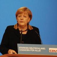 Bild vergrößern:Die mit überwältigender Mehrheit wiedergewählte CDU-Bundesvorsitzende Dr. Angela Merkel MdB bei ihrer Rede auf dem 25. CDU-Bundesparteitag