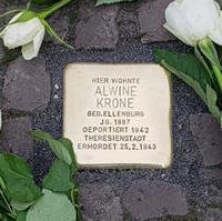 Bild vergrößern:Weitere Stolpersteine in Erinnerung an Opfer der NS-Diktatur wurden am 10. Oktober 2023 in Magdeburg verlegt.