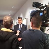 Bild vergrößern:Der Kreisvorsitzende Tobias Krull MdL bei einem Fernsehinterview am 22. Januar 2020.