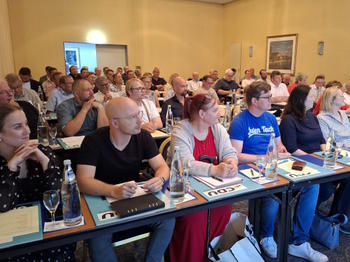 weiter zum Artikel