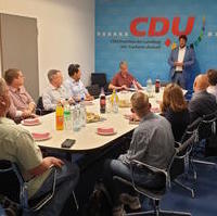 Bild vergrößern:Abgeordnetengespräch mit CDU-Neumitgliedern am 13. September. 