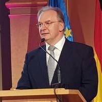 Bild vergrößern:Ministerpräsident Dr. Reiner Haseloff bei der Verleihung des Demografiepreises 2018 am 14.11.2018.