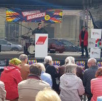 Bild vergrößern:Tino Sorge MdB bei seiner Rede auf der DGB-Veranstaltung zum Tag der Arbeit.