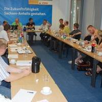 Bild vergrößern:Sitzung des Sachsen-Anhalt-Rates, dem zweithöchstem Gremium der Jungen Union in unserem Bundesland, in Magdeburg. Unter anderem mit dem CDU-Landesgeschäftsführer Bernd Reisener.